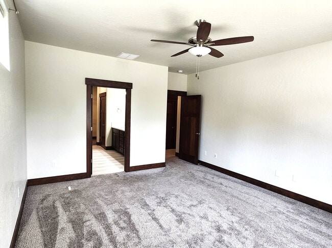 Building Photo - 10850 N Brantley Rd