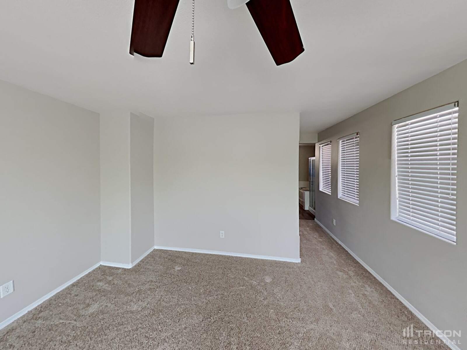 Building Photo - 1062 Coronado Peak Ave