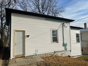 Building Photo - 2223 Douglas St