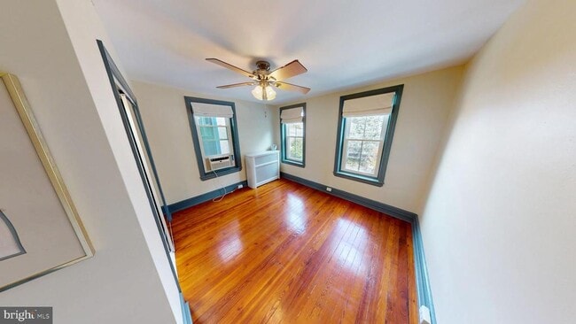 Building Photo - 8514 Shawnee St