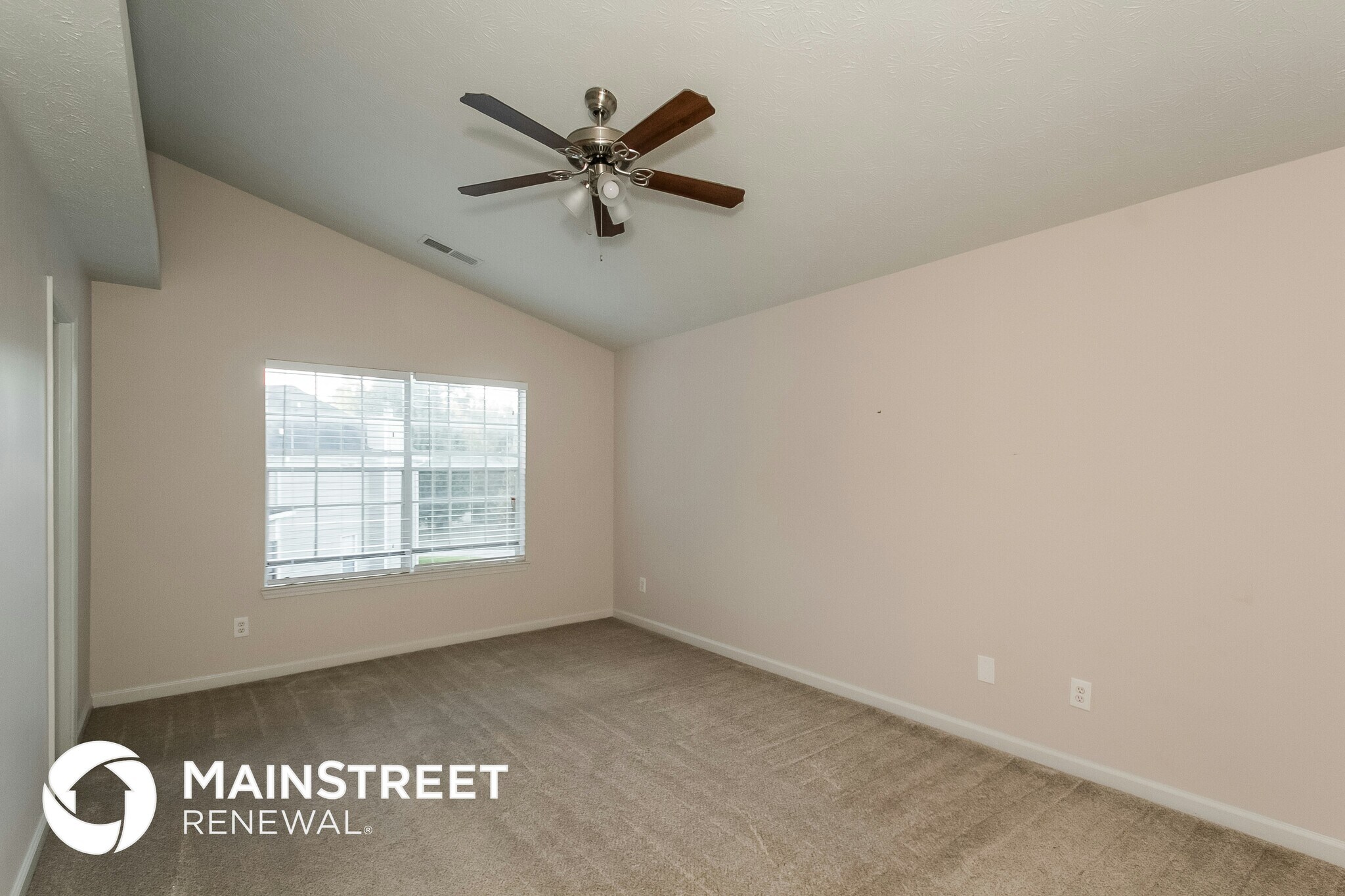 Building Photo - 2945 Woody Ct