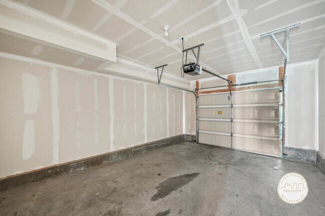 Building Photo - Dublin Farms Townhomes
