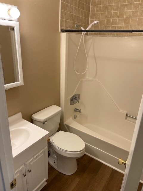 Building Photo - 210 Webb Blvd