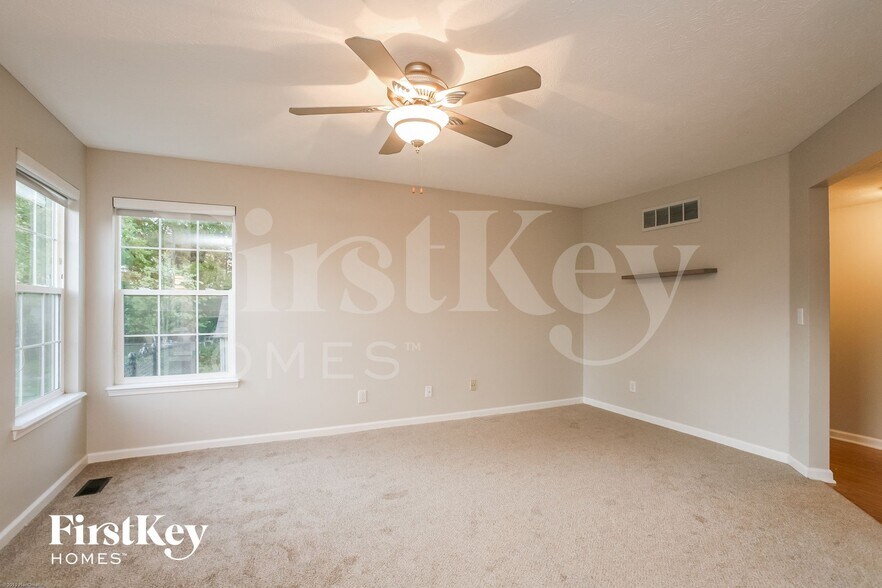 Building Photo - 2026 Coldwater Ct