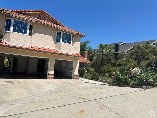 Building Photo - 1504 Westmoreland Dr