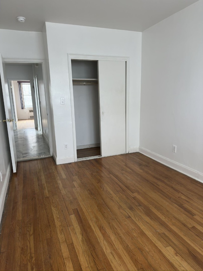 Building Photo - 247 68th St