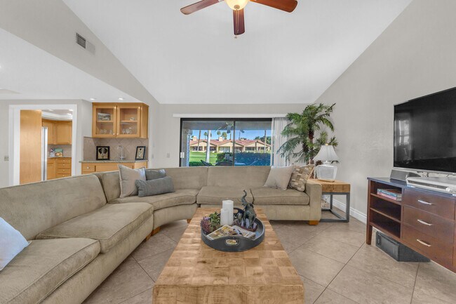 Building Photo - 168 Cam Arroyo S