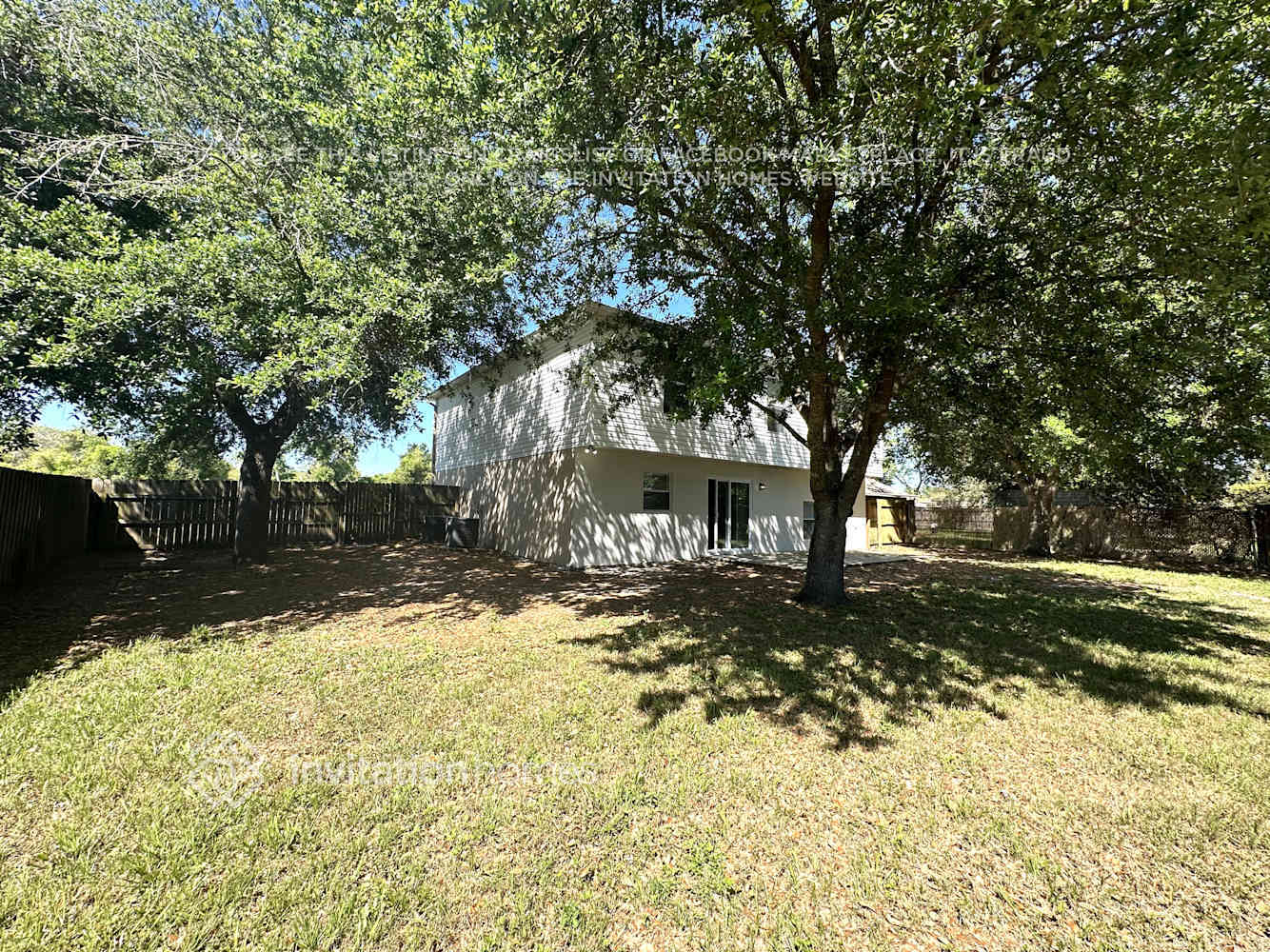 Building Photo - 3165 Hoover Dr