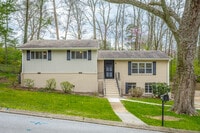 Building Photo - 311 Oakmont Ln