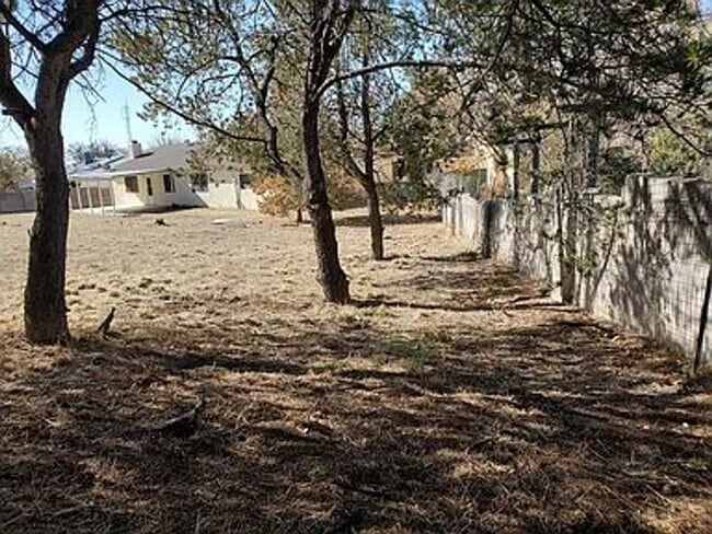 Building Photo - In New Holiday Park, very little traffic, ...