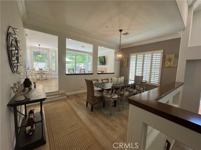 Building Photo - 440 S San Vicente Ln