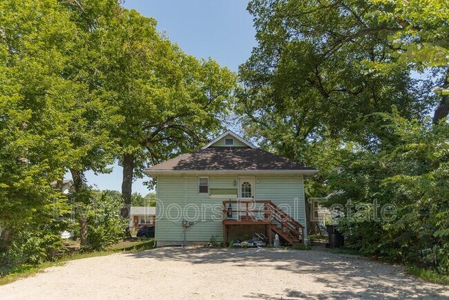 Building Photo - 1529 N 24th St