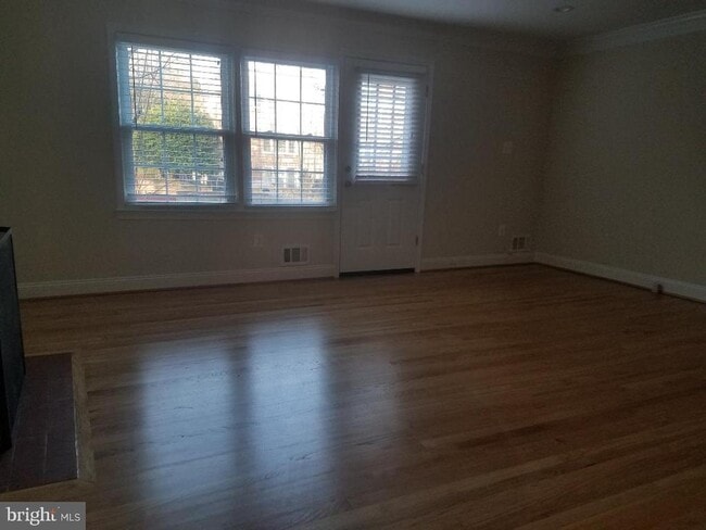 Building Photo - 1152 Wimbledon Dr