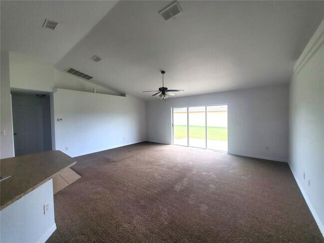 Building Photo - 6605 SW 129th Loop