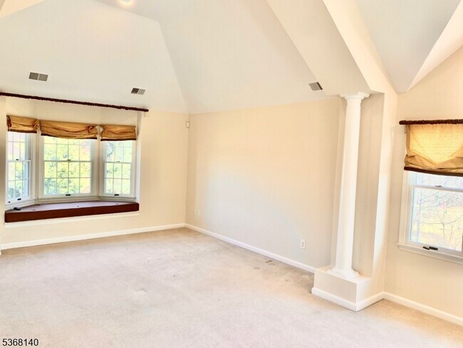 Building Photo - 43 Rosewood Ct