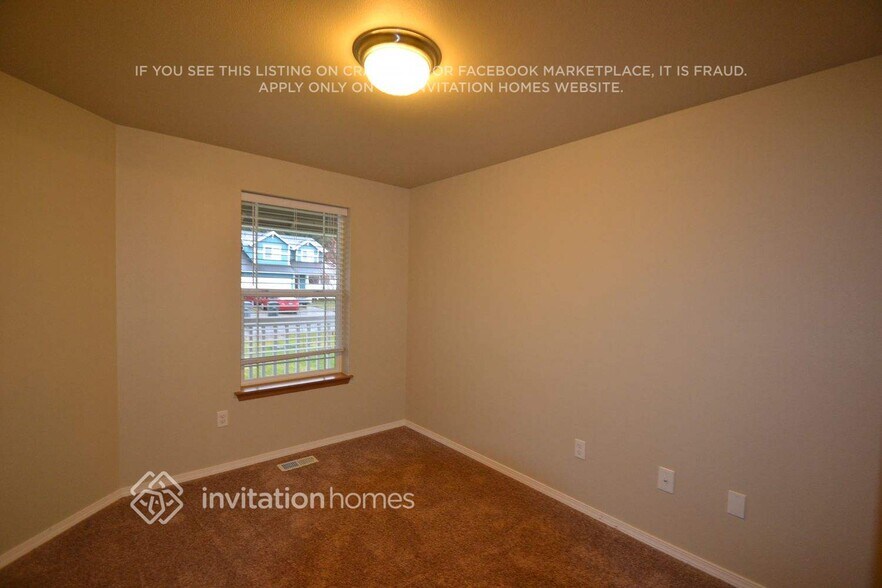 Building Photo - 4835 204th St Ct E