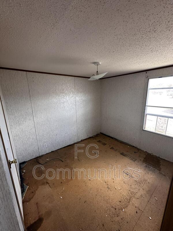 Building Photo - 1810 Willowberry Ln