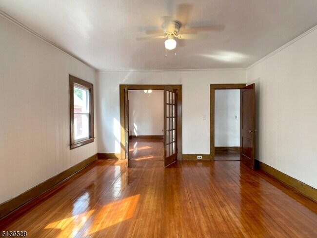 Building Photo - 26 Elmwood Ave