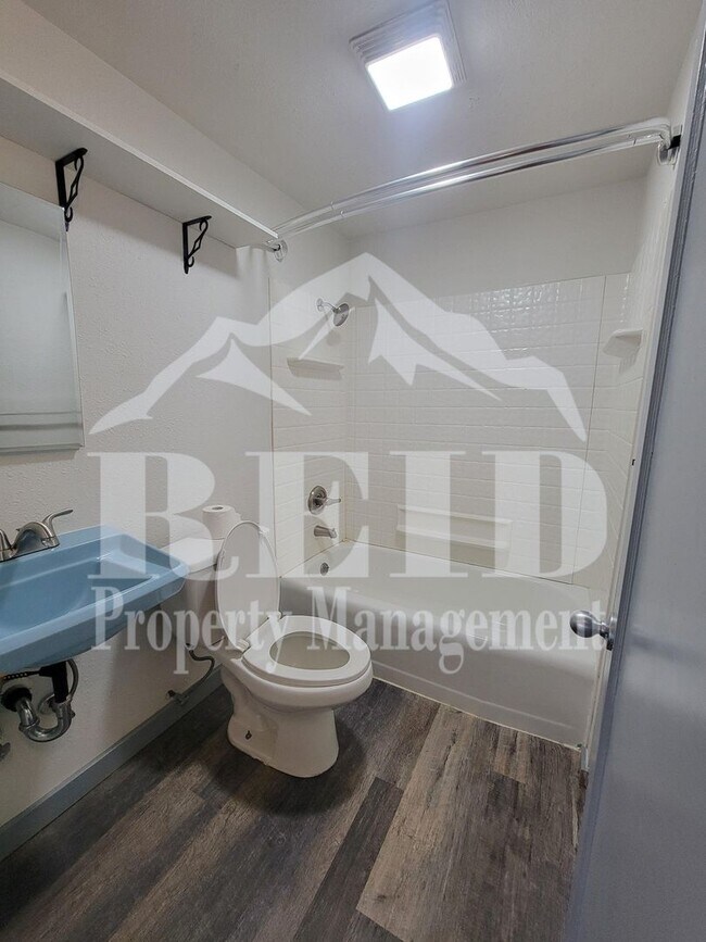 Building Photo - Centrally Located Bremerton Home With Partial View of Sinclair Inlet from Deck