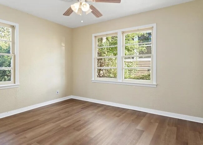 Building Photo - 5470 Spencer Dr