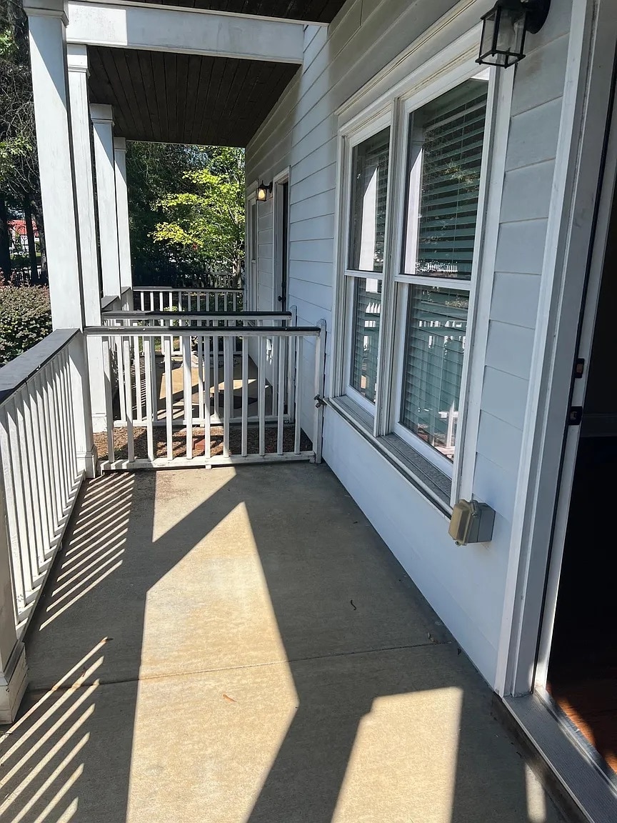 Building Photo - 1559 Craig St