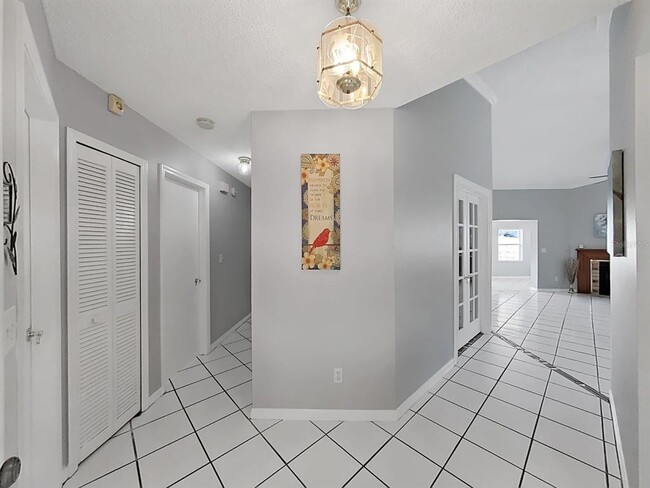 Building Photo - 240 Whisper Lake Rd