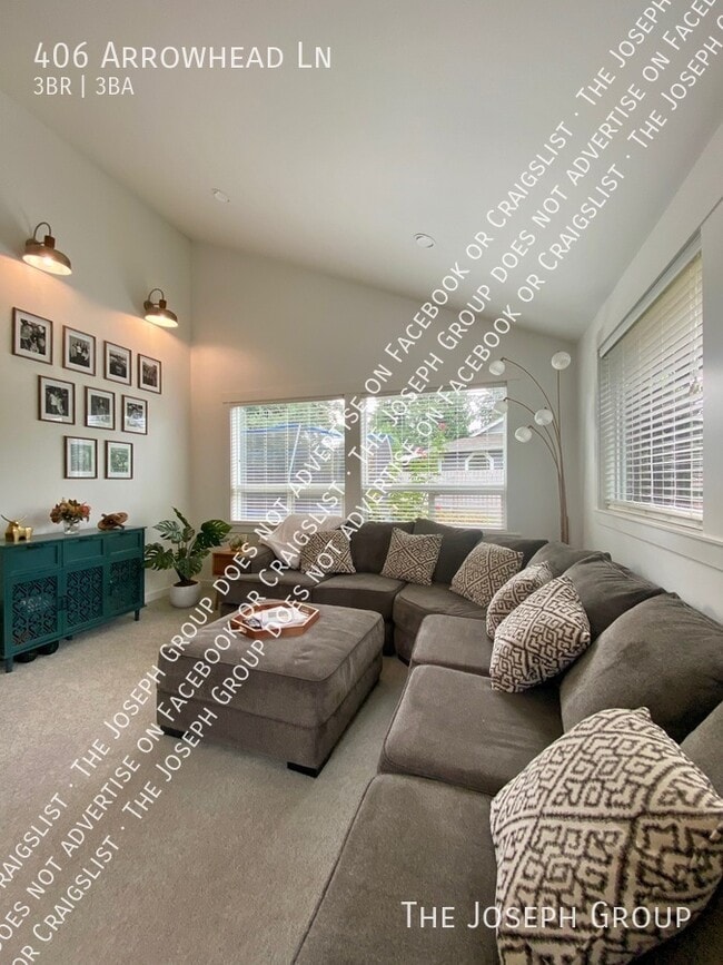 Building Photo - 406 Arrowhead Ln