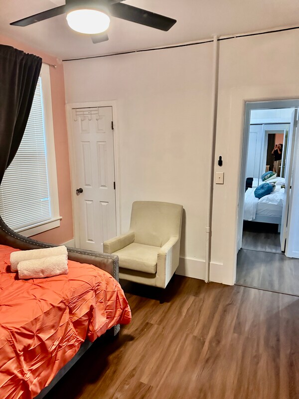 Building Photo - 676 Hampden St