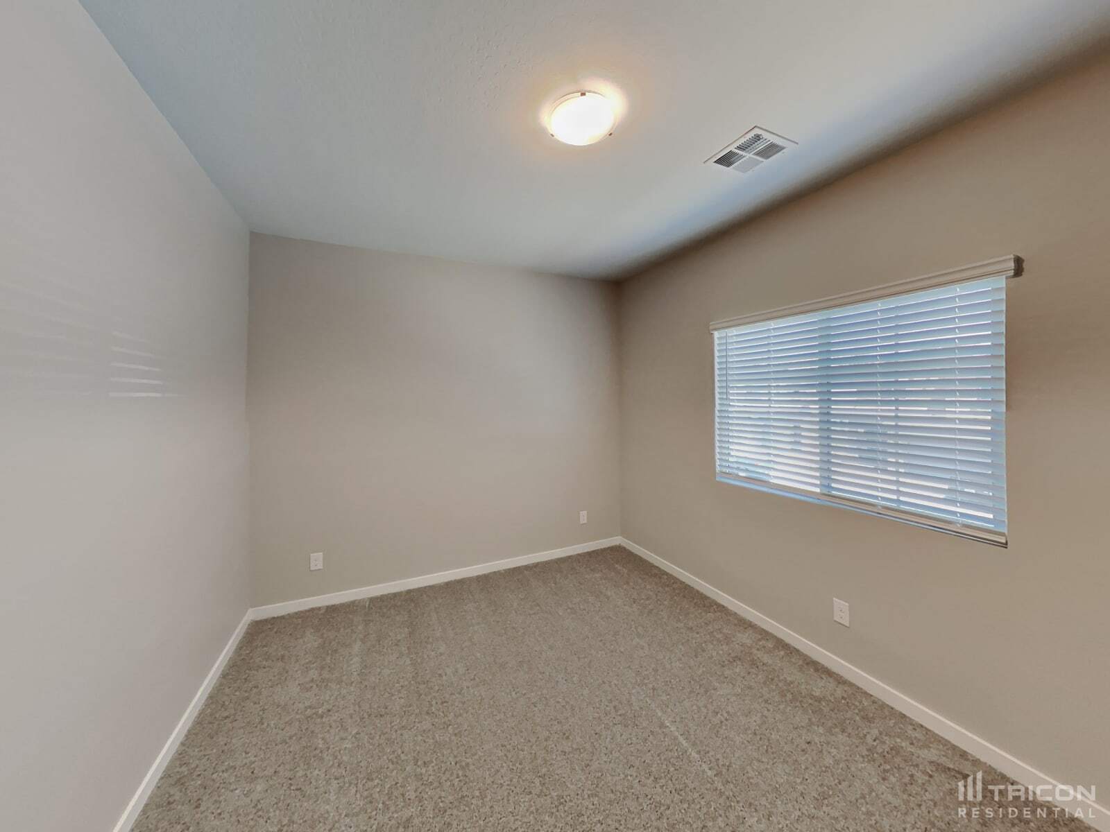 Building Photo - 2831 Lindsey Spgs St