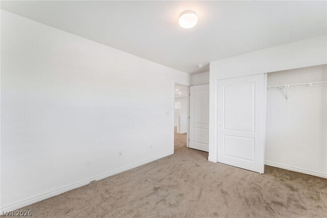 Building Photo - 2621 Lazy Leopard Ct