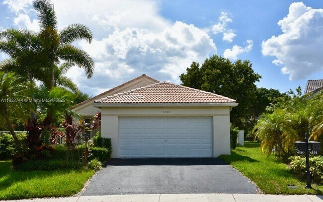 Building Photo - 4280 Ironwood Ct