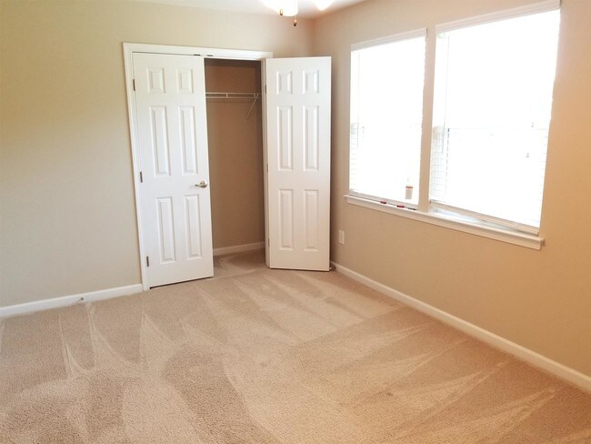 Building Photo - 506 Berry Chase Way
