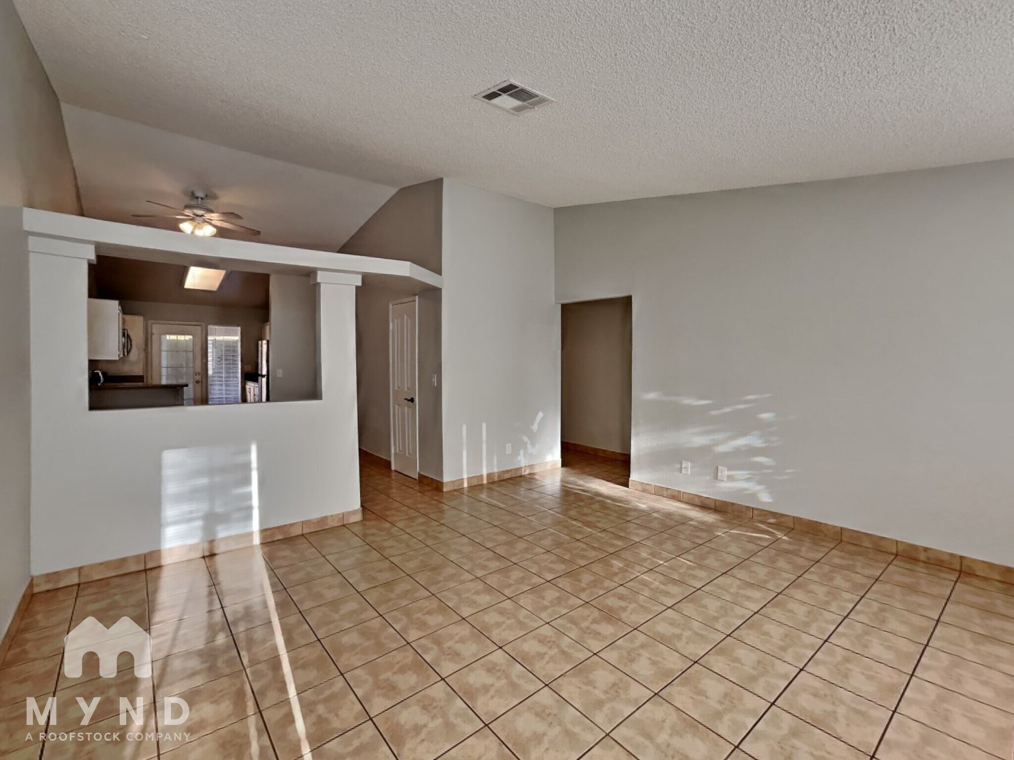 Building Photo - 605 Jonathan Glen Way