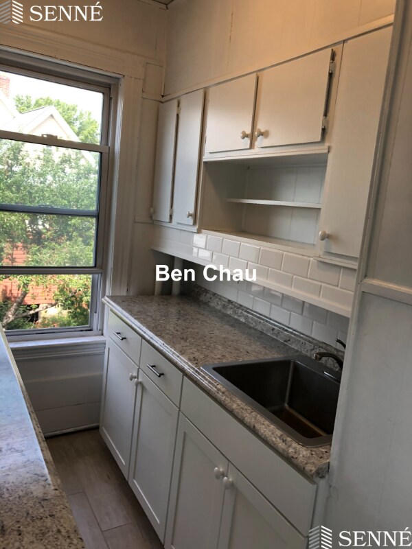 Building Photo - 11 Thorndike St