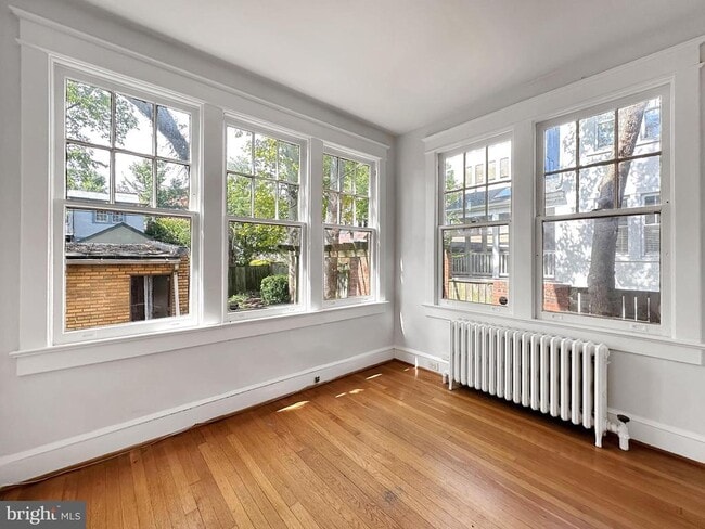 Building Photo - 3822 Veazey St NW