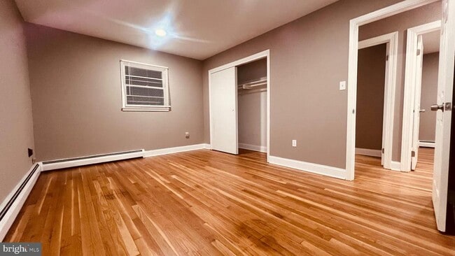 Building Photo - 14303 Chesterfield Dr