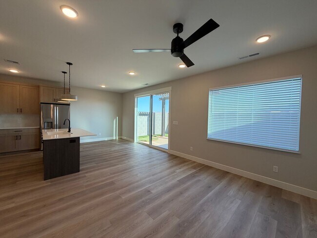 Building Photo - 608 Hemsworth Ln
