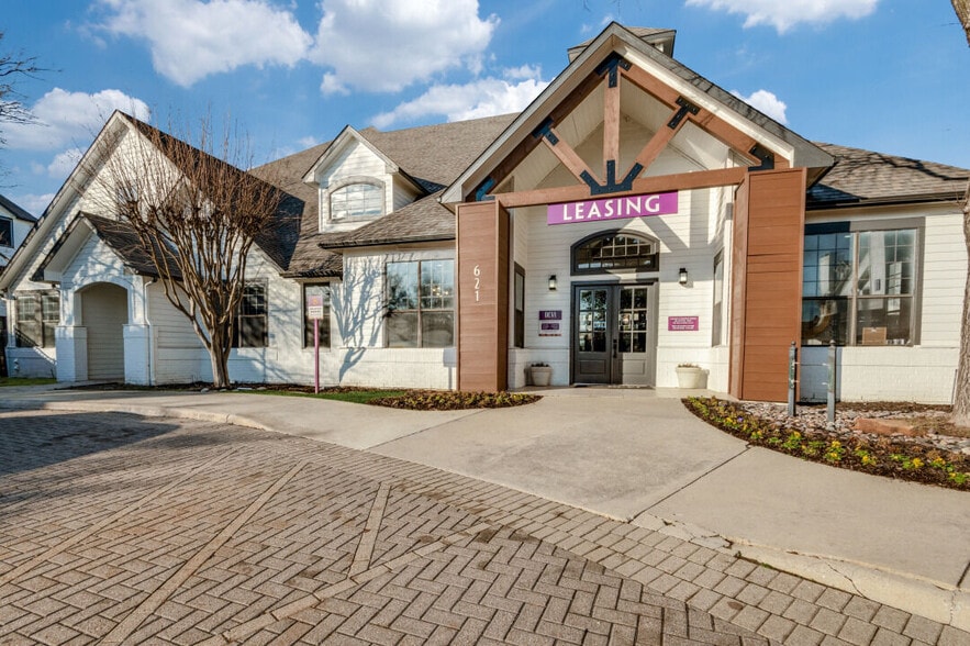 Primary Photo - Devi Valley Ranch