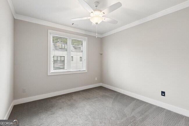 Building Photo - 2974 Hermance Dr NE
