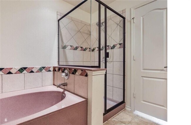 Building Photo - 6200 Ken Caryl Dr