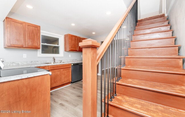 Building Photo - 204 W Warfield St