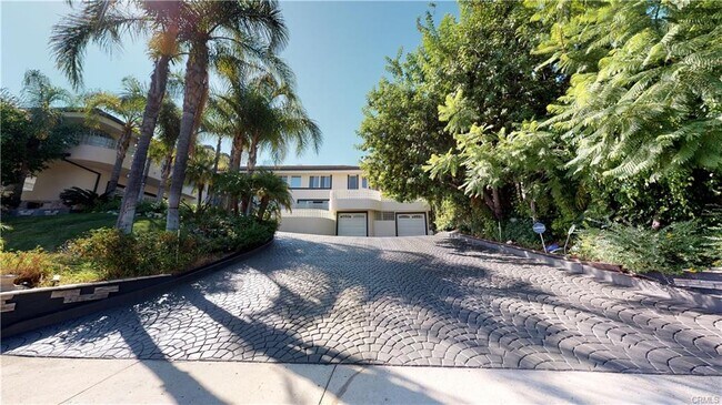 Building Photo - 22500 N Summit Ridge Cir