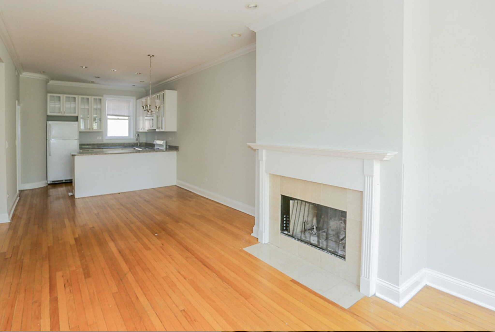 Building Photo - 1411 W Byron St