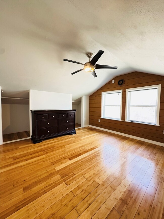 Building Photo - 21000 McGager Dr