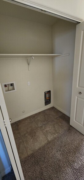 Building Photo - 162 Sweetwater Ln