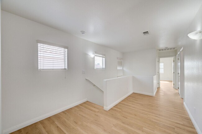 Building Photo - 8918 Houston Ridge Ave