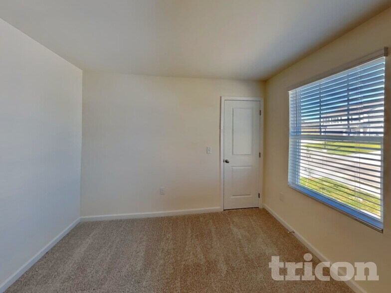 Building Photo - 305 Nasturtium Wy