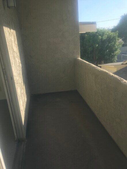 Building Photo - 2113 Clark Ln