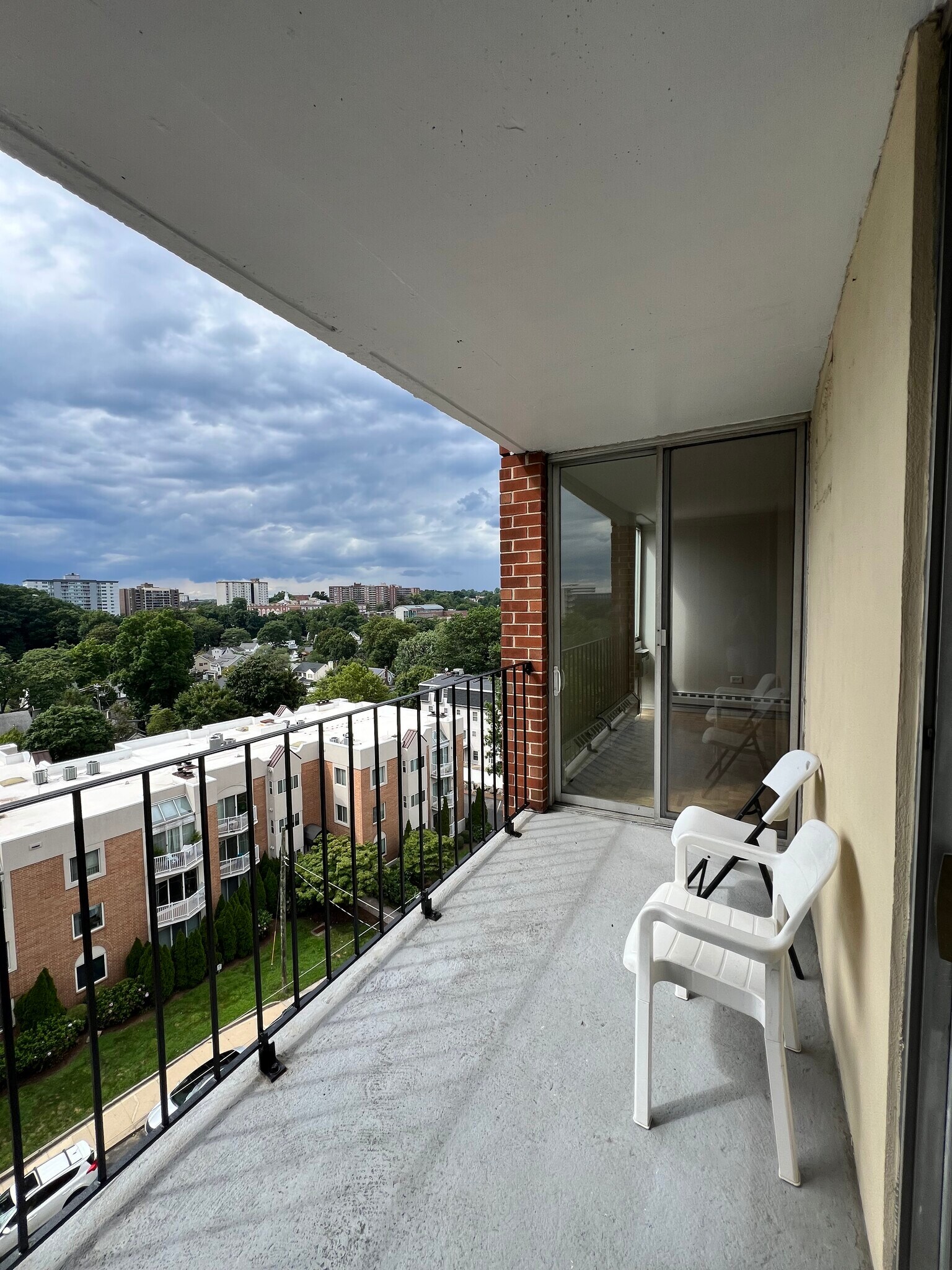 Building Photo - 87 Glenbrook Rd