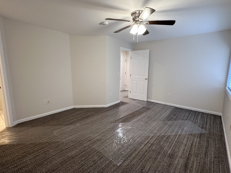 Building Photo - 2326 Upland Pl